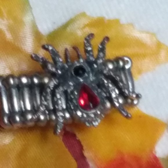 Spider Expandable Ring - Picture 1 of 4